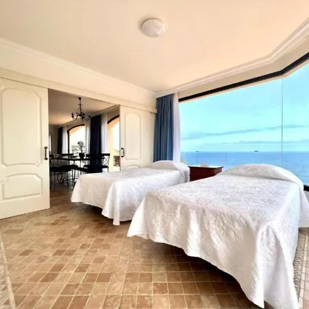Apartment Three Bedrooms With Sea View,heated Pool, First Line Of The Atlantic Ocean Los Realejos