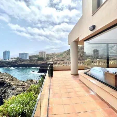 Apartment Three Bedrooms With Sea View,heated Pool, First Line Of The Atlantic Ocean