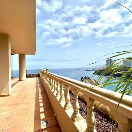 Three Bedrooms With Sea View,heated Pool, First Line Of The Atlantic Ocean