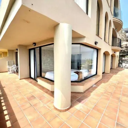 Three Bedrooms With Sea View,heated Pool, First Line Of The Atlantic Ocean Los Realejos