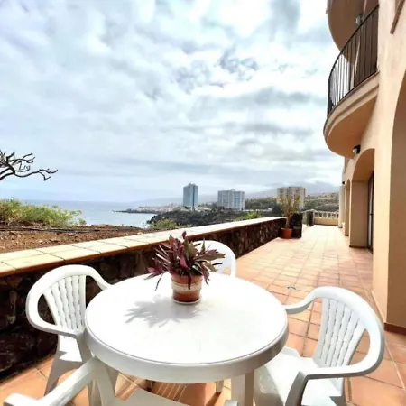 Three Bedrooms With Sea View,heated Pool, First Line Of The Atlantic Ocean * Los Realejos