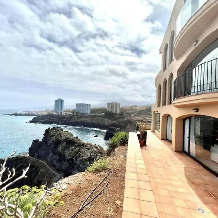 Three Bedrooms With Sea View,heated Pool, First Line Of The Atlantic Ocean * Los Realejos