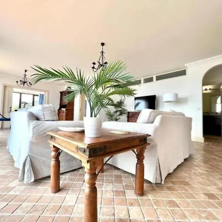 아파트 Three Bedrooms With Sea View,heated Pool, First Line Of The Atlantic Ocean