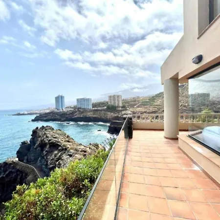 Three Bedrooms With Sea View,heated Pool, First Line Of The Atlantic Ocean