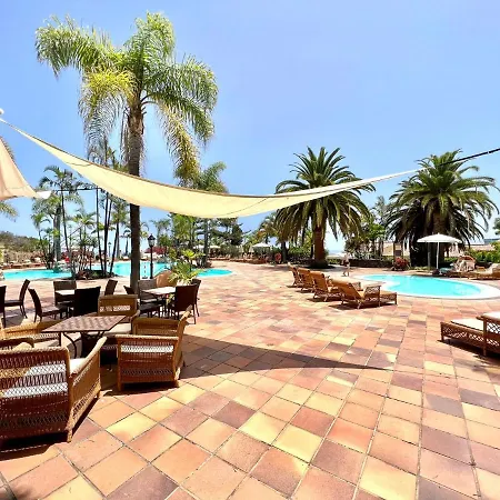 아파트 Three Bedrooms With Sea View,heated Pool, First Line Of The Atlantic Ocean 로스 레알레호스